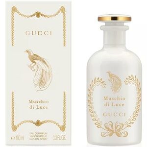 UNISEX Gucci Fragrance - Muschio di Luce (50 ml)

We are a Parfumerie in NJ.